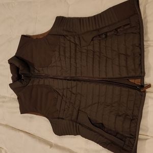 Eddie Bauer down vest med